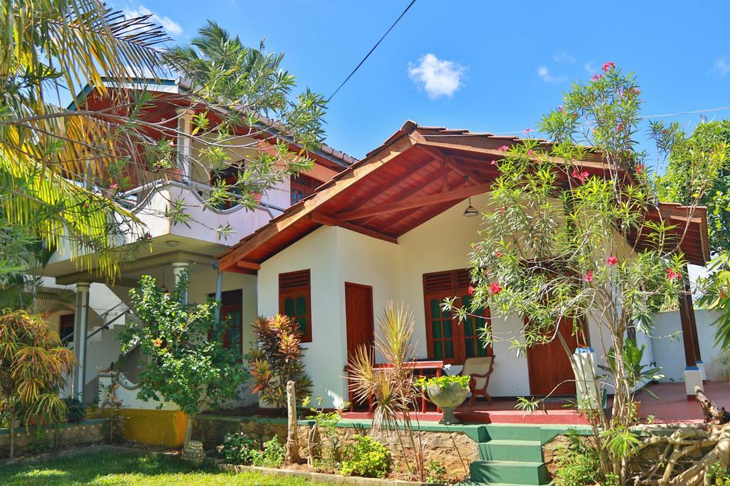 Panorama Rock Cafe Bed & Breakfast Tangalle Cameră foto